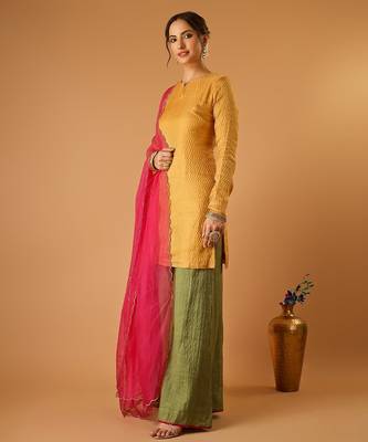 Zigzag zari weave yellow short kurta with green palazzo and hot pink katan silk dupatta 3