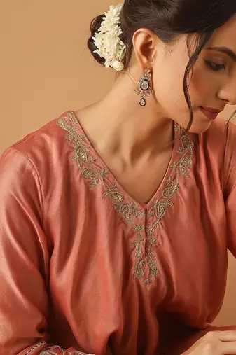 Coral embroidered chanderi kurta set with tissue dupatta
