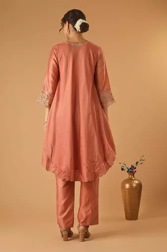 Coral embroidered chanderi kurta set with tissue dupatta