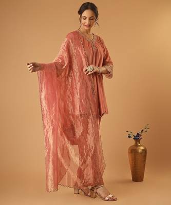 Coral embroidered chanderi kurta set with tissue dupatta 4
