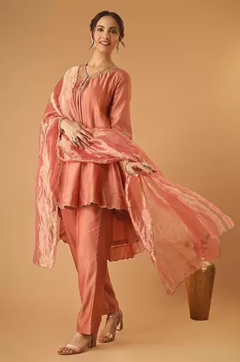 Coral embroidered chanderi kurta set with tissue dupatta