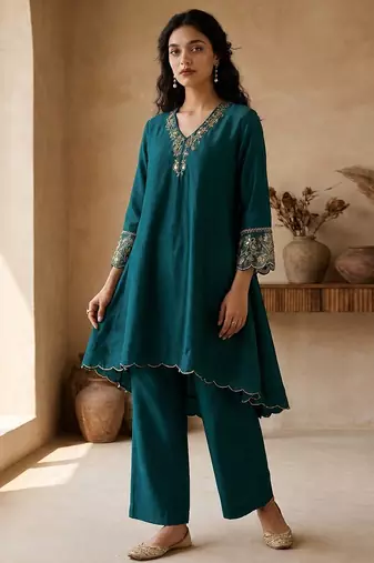 Teal embroidered chanderi kurta set with tissue dupatta