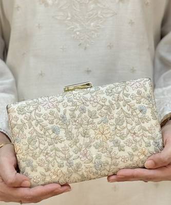 Beige tissue suede clutch 2