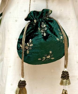 Green velvet suede potli bag 3