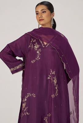 Deep plum silk festive kurta set 4