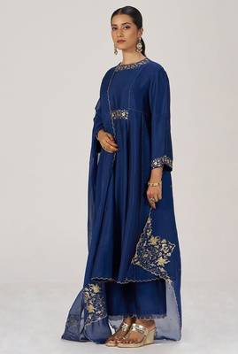 Deep sapphire blue festive kurta set 4