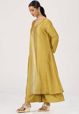 Honey gold festive raw silk co-ord set 3