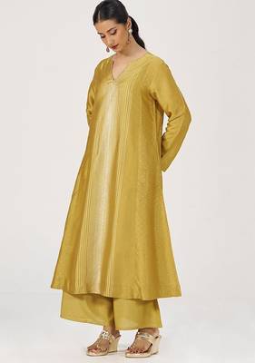 Honey gold festive raw silk co-ord set 4