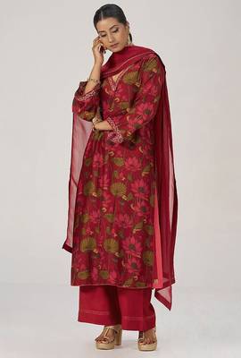 Scarlet sage festive printed kurta set 4