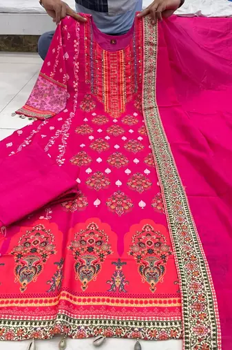 Pink Women silk blend Embroideredry Kurta With Pant And Dupatta