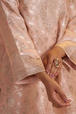 Blush peach pure banarasi jacquard kurta set 5