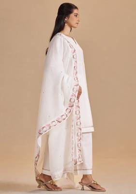 Ivory festive kurta set 3
