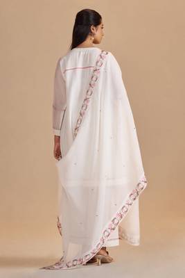 Ivory festive kurta set 4
