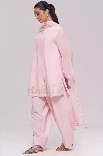Light pink mul-chanderi kurta set