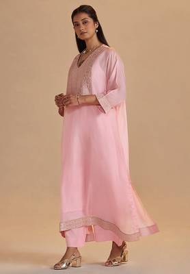 Blush pink silk kaftaan set 3