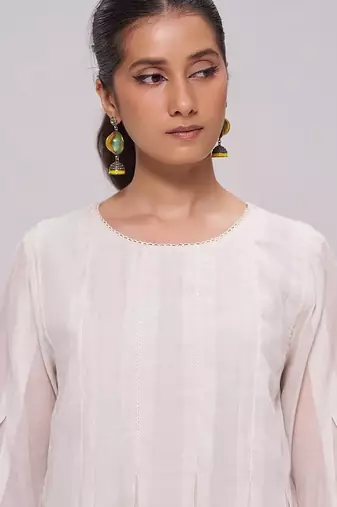 Ivory mul-chanderi kurta set
