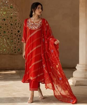 Burnt orange hand embroidered mul cotton kurta set 2