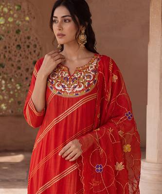 Burnt orange hand embroidered mul cotton kurta set 4