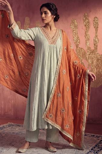 Grey mul chanderi embroidered kurta set