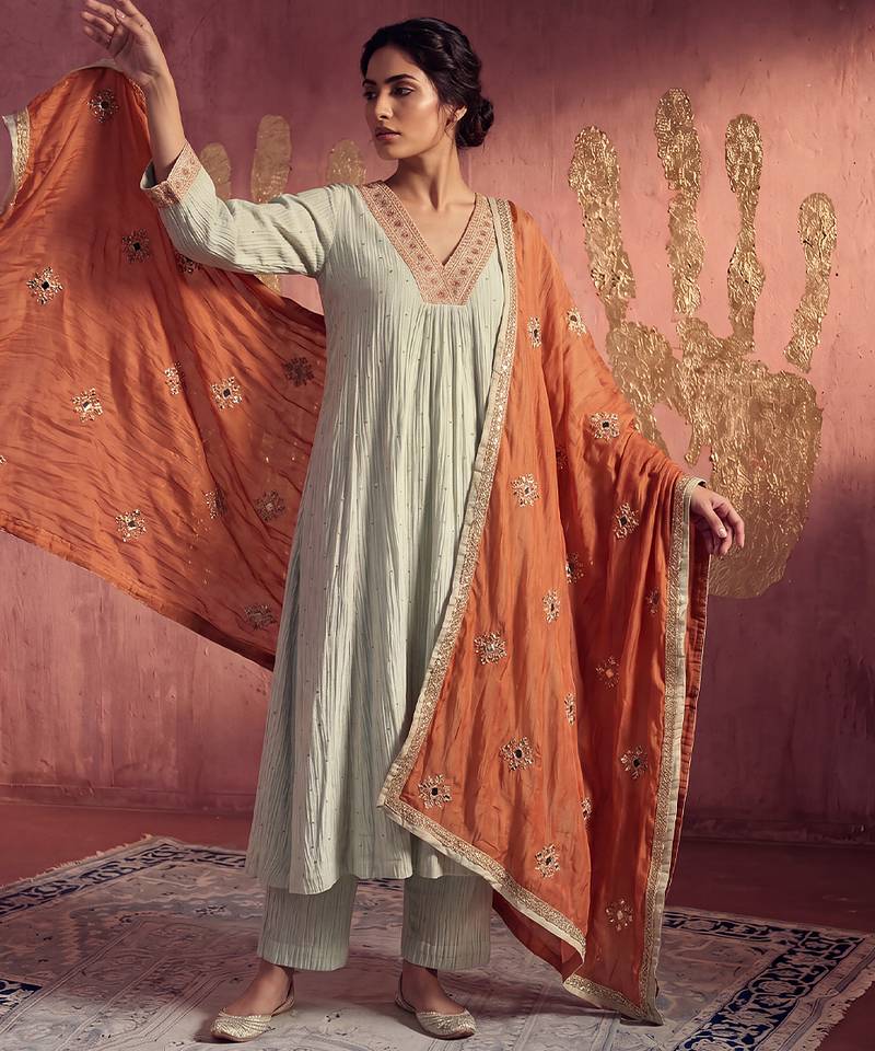 Grey mul chanderi embroidered kurta set