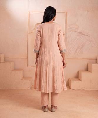 Blush pink mul chanderi embroidered kurta set 4