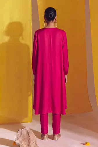 Fuchsia pink satin embroidered high low kurta set