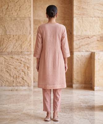 Blush pink floral embroidered kurta co ord set 3