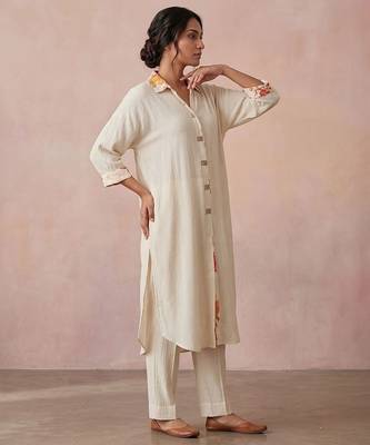 Ivory white textured cotton high low kurta set 3