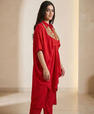 Crimson red wings gold patch kaftan co ord set 3