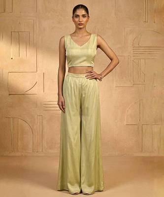 Green pearl cascade embellished cape set 5