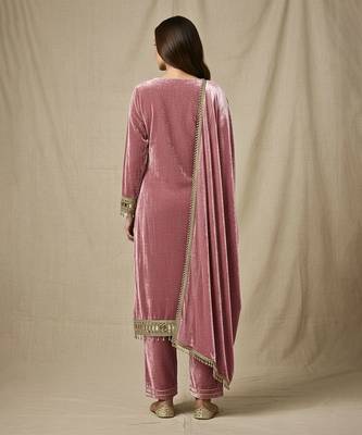 Old rose pink velvet mirror embellished kurta set 4