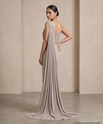 Grey embroidered lycra saree set 4