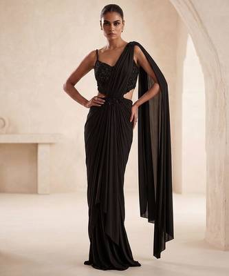 Black embroidered lycra saree set 3