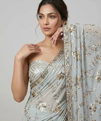 Grey embroidered georgette saree with unstitched blouse 3