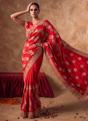 Red embroidered silk saree with unstitched blouse 3