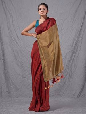 red cotton blend handspun soft saree with contrast beige pallu 1