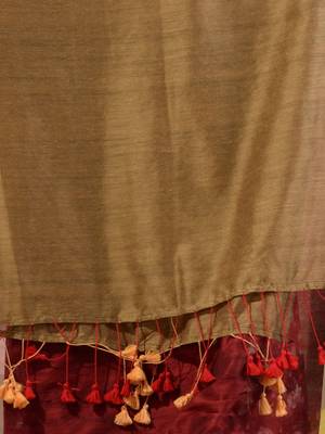 red cotton blend handspun soft saree with contrast beige pallu 4