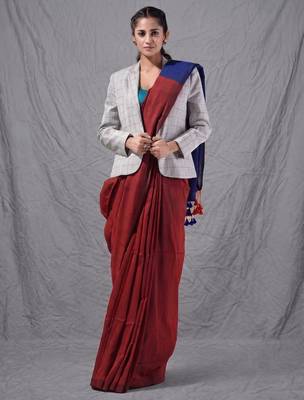 red cotton blend handspun soft saree with contrast blue pallu 1