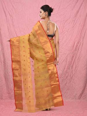 dark beige cotton blend taant saree with zari border 3