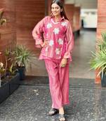 elegant pink embroidered kurti pant set with floral detailing   stylish women   ethnic wear