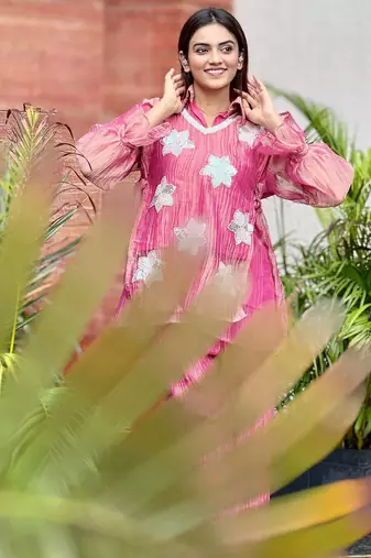 elegant pink embroidered kurti pant set with floral detailing   stylish women   ethnic wear