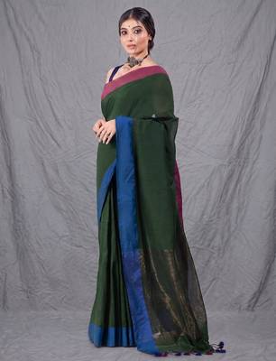 green cotton blend handwoven soft saree with zari border 2