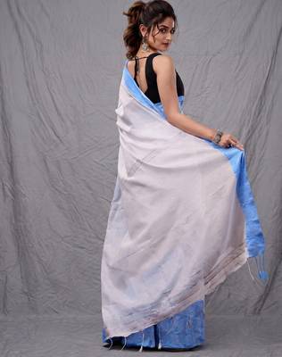 White blended cotton soft handwoven saree 3