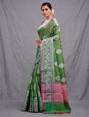 green silk blend handwoven soft saree 2