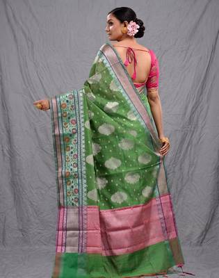 green silk blend handwoven soft saree 3