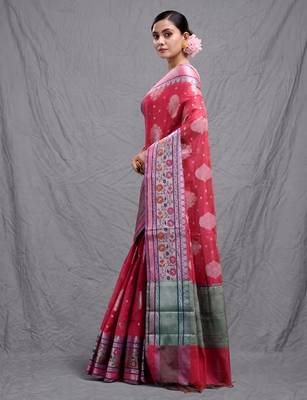 pink silk blend handwoven soft saree 2