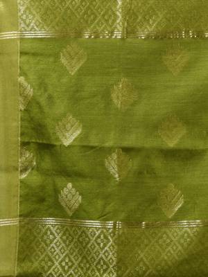 Slimy green leaf motif zari weaving handloom saree 4