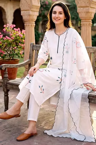  White Embroidered Kurta Pant Set with Floral Dupatta | Premium Women   s Ethnic Wear