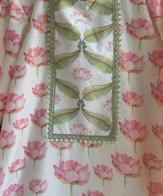 Off white printed cotton silk kurta pajama 5