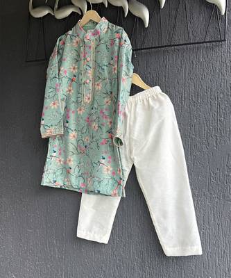 Green printed cotton silk kurta pajama 4